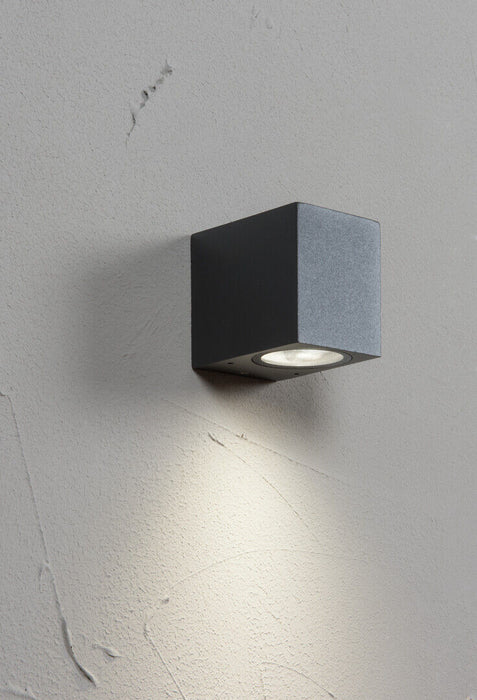 Airam Sund seinävalaisin    IP 44