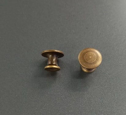 antiikkipatinoitu nuppivedin