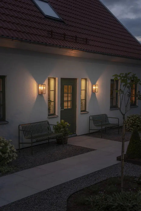 SEINÄVALAISIN CARPI 7347-758 IP 44 musta/messinki