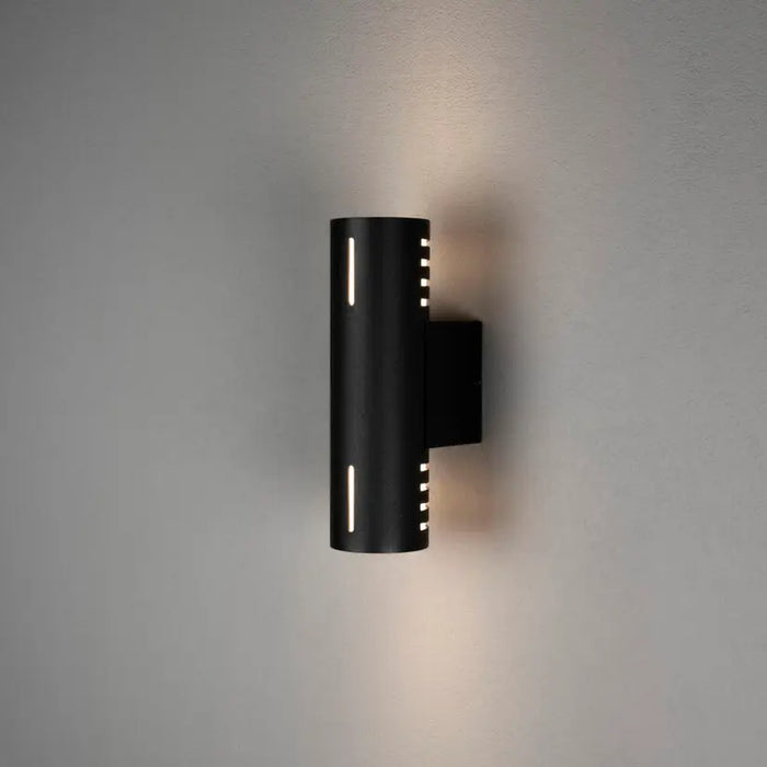 Konstsmide Cuneo ulkoseinävalaisin musta IP 54