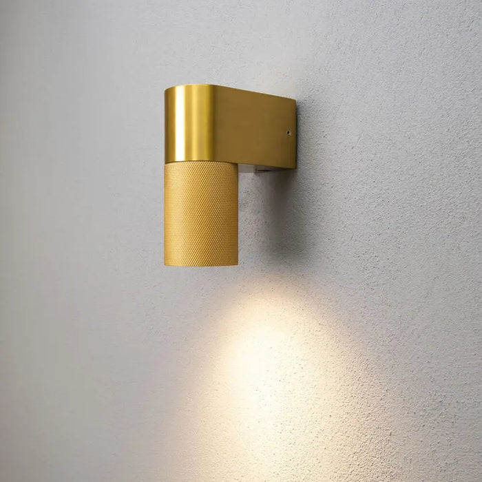 Konstsmide Temi Seinävalaisin alasvalo Kulta