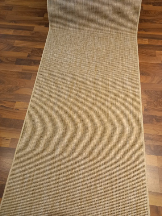 Pilke beige  sileäksikudottu matto 80 cm leveys   26€/m